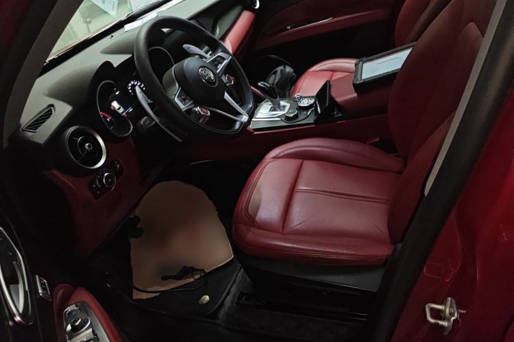 Used Alfa Romeo Stelvio 2017 2.0T 280HP Luxury Edition