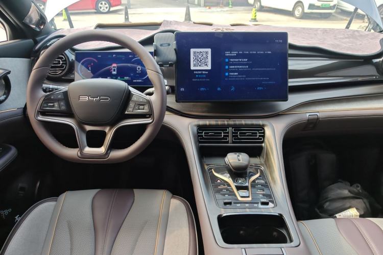 Used BYD Frigate 07 2023 DM-p 175 km Four-Wheel Drive Flagship Model
