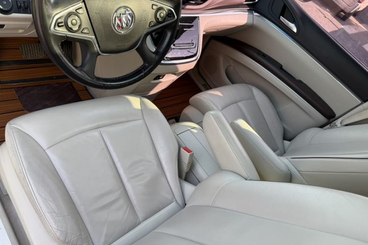 Used Buick GL8 2020 Land Business Class 652T Premium Model
