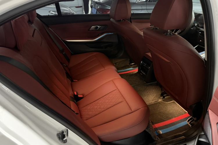 Used BMW i3 2025 eDrive 40 L Midnight Edition
