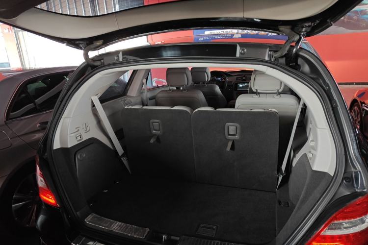 Used Mercedes-Benz R-Class 2014 R 320 4MATIC Business Model