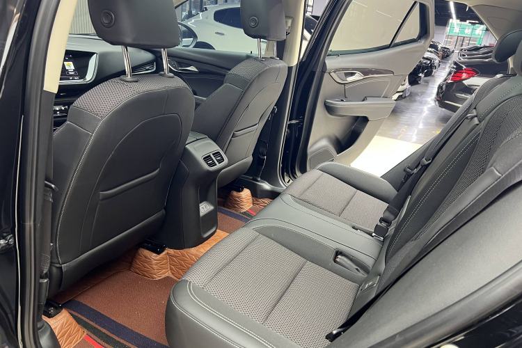 Used Buick Envision 2022 Encore S 552T Two-Wheel Drive Elite Model
