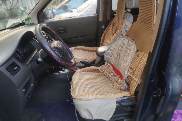 Used Wuling Rongguang V 2015 1.5L Standard Version
