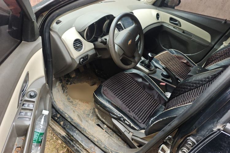 Used Chevrolet Cruze 2015 1.5L Classic SL MT