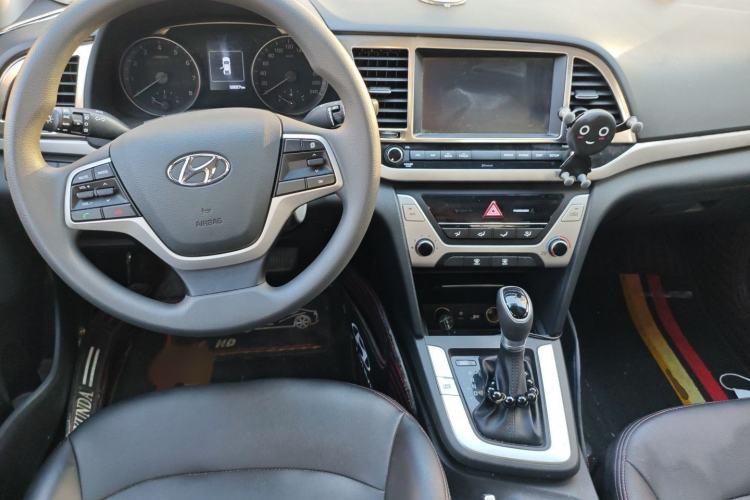 Used Hyundai Elantra 2016 1.6L Automatic ZhiXuan – Elite Version
