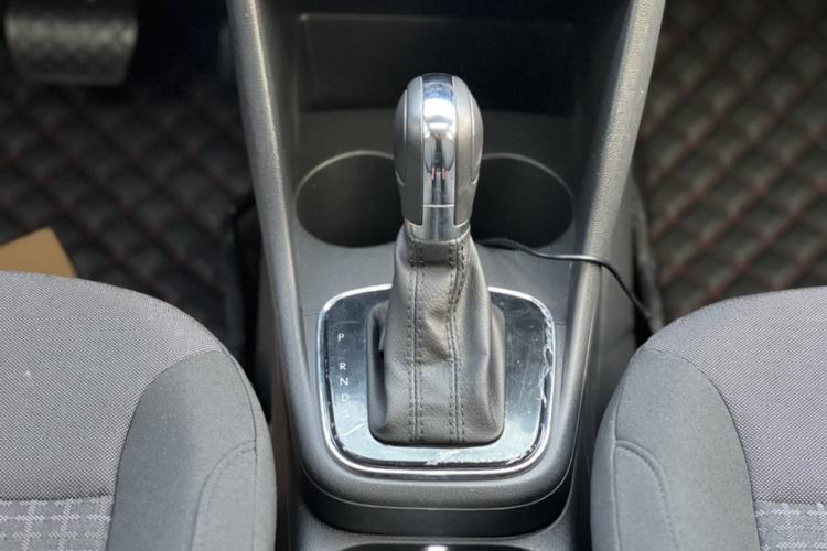 Used Volkswagen Polo 2016 1.6L Automatic Comfort Model
