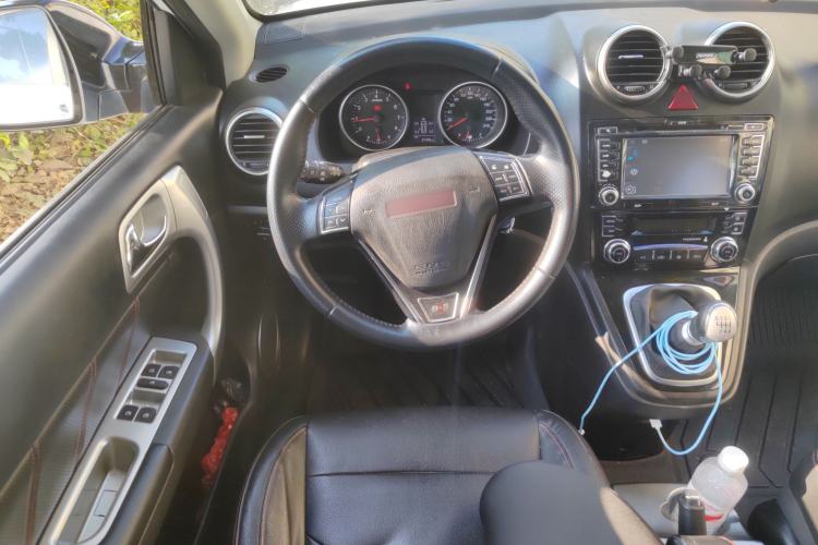 Used Haval H6 2015 Upgraded Model 1.5T Manual Two-Wheel Drive Elite Version
