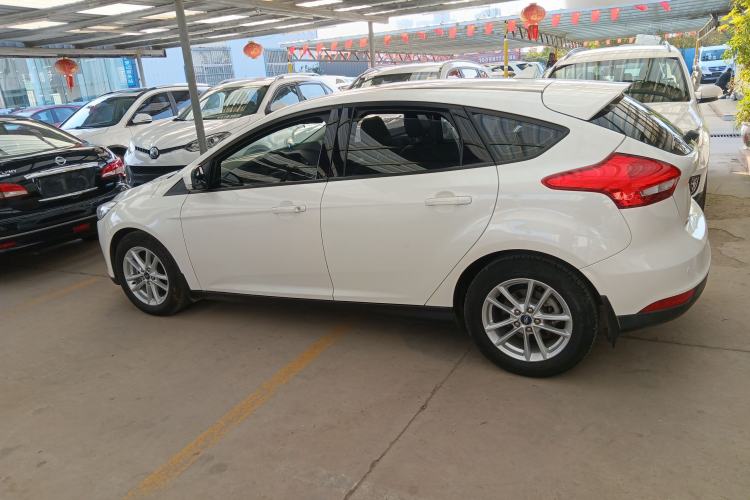 Used Ford Focus 2017 Hatchback 1.6L Automatic Fashion Edition Smart Drive Version
