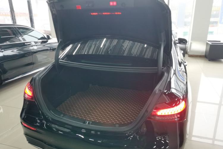 Used Mercedes-Benz E-Class 2022 Second Facelift E 300 L Sport Luxury Edition
