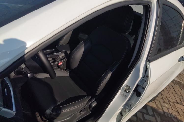 Used Geely Auto Emgrand 2019 Leading Edition 1.5L Manual Luxury Model China VI Standard
