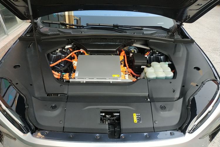 Used Nio ES8 2020 450 km Range 6-Seater Version
