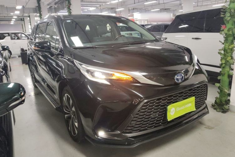 Used Toyota Granvia 2023 2.5L Hybrid Prestige PLUS Edition