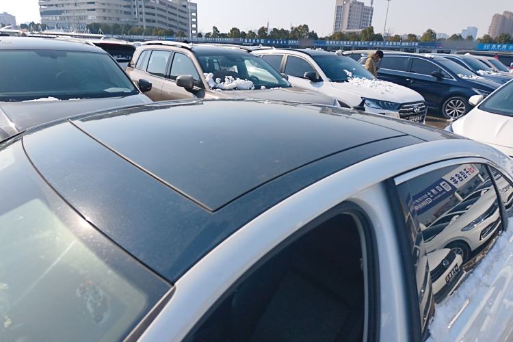 Used Volkswagen Lamando 2015 230TSI DSG Fashion Edition
