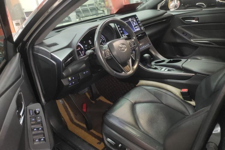 Used Toyota Avalon 2019 Dual-Engine 2.5L Luxury Edition China VI Standard

