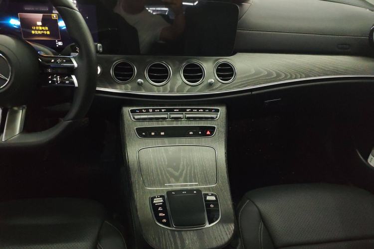 Used Mercedes-Benz E-Class 2021 Restyled E 300 L Sporty and Stylish Edition
