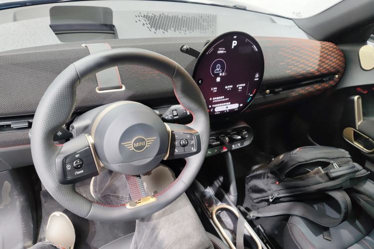 Used  Electric MINI ACEMAN 2024 SE Racing Driver
