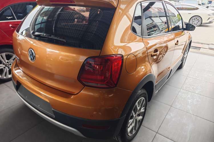 Used Volkswagen Polo 2014 1.6L Cross Polo Automatic
