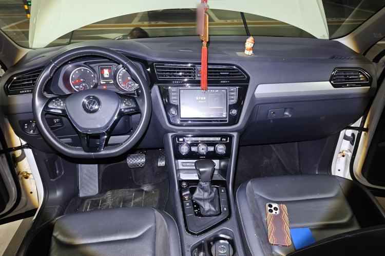 Used Volkswagen Tiguan L 2017 330TSI Automatic Two-Wheel Drive Luxury Edition
