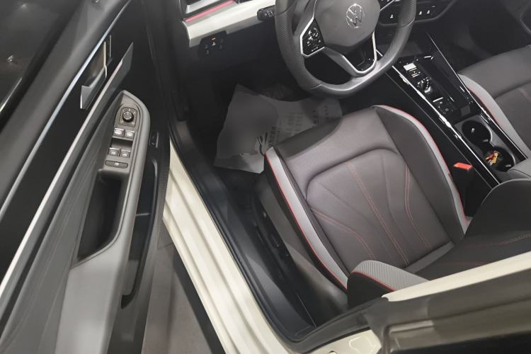 Used Volkswagen Lamando 2023 Lavida L 280TSI DSG Cool & Spicy Edition
