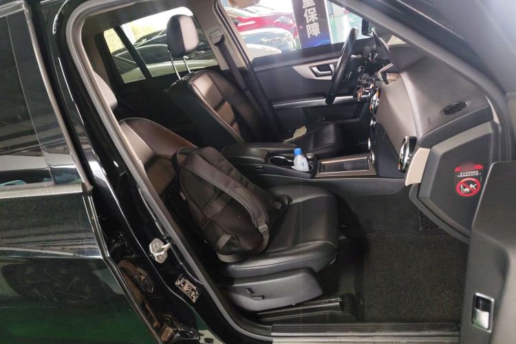 Used Mercedes-Benz GLK-Class 2013 GLK 300 4MATIC Dynamic Sunroof Model