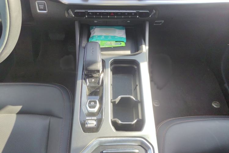 Used Geely Auto Haoyue L 2024 2.0T DCT Prestige Version