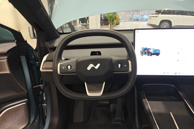 Used ONVO L60 2024 60 kWh Rear-Drive Version