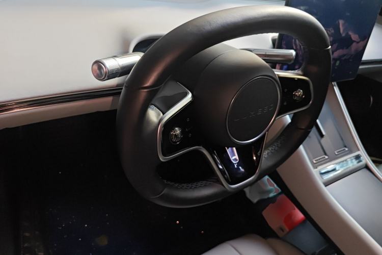 Used Hima Luxeed S7 2024 Max