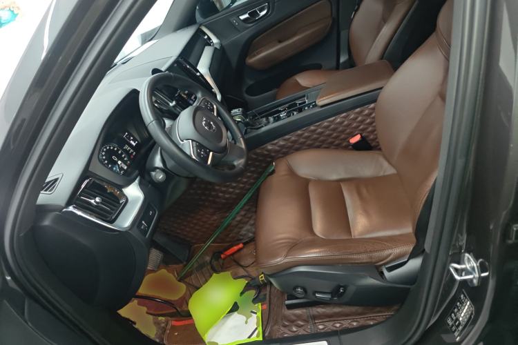 Used Volvo XC60 2021 T5 4x4 Smart Luxury Edition