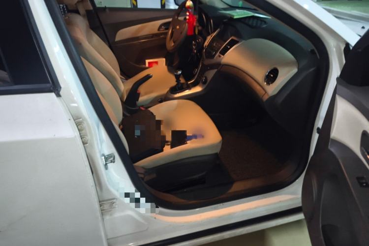 Used Chevrolet Cruze 2015 1.5L Classic SL MT
