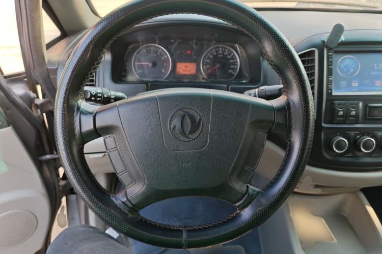 Used FORTHING Lingzhi 2016 M3L 1.6L 7-Seater Standard Model
