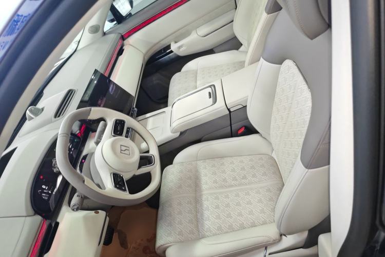 Used Zeekr 7X 2025 75 kWh Rear-Wheel Drive Intelligent Driving Version
