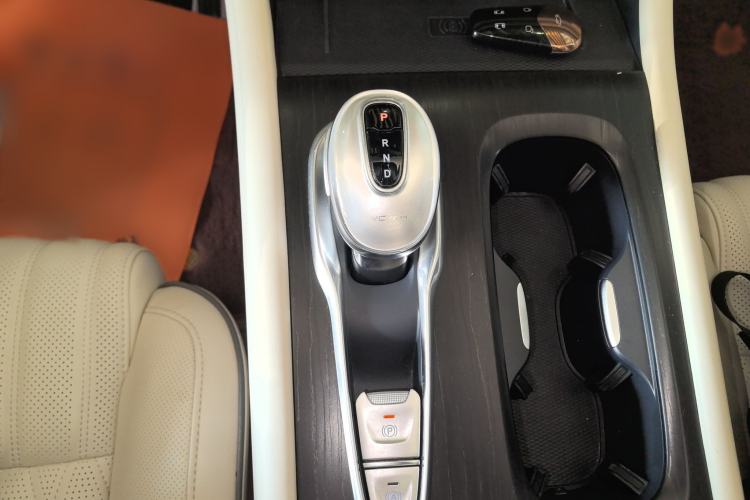 Used VOYAH Dream 2022 Low-Carbon Edition Dream+ Smart Enjoyment Package
