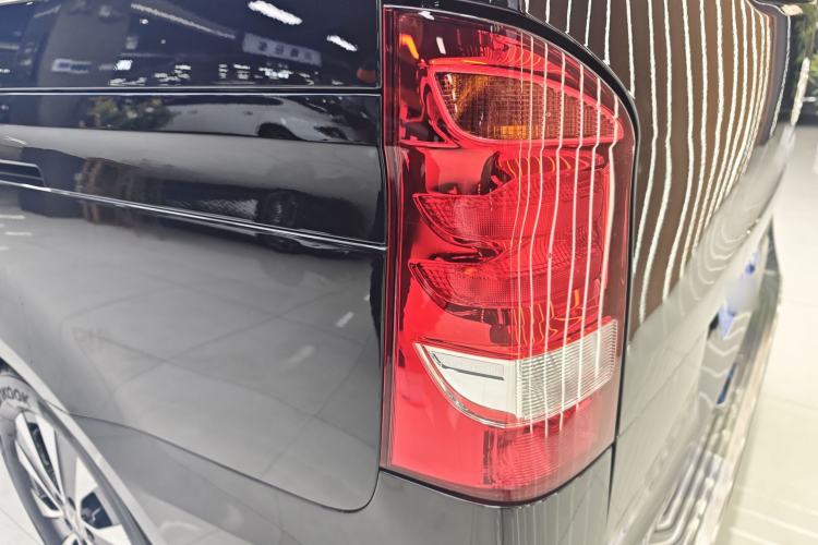 Used Mercedes-Benz Vito 2023 2.0T Business Version 7 Seats