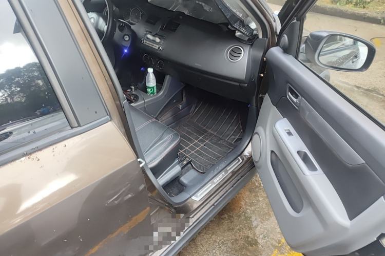 Used Suzuki Swift 2014 1.5L Manual Fashion Edition
