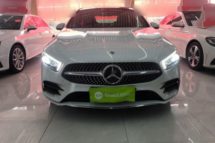 Used Mercedes-Benz A-Class 2021 A 200 L Sport Sedan Fashion Model
