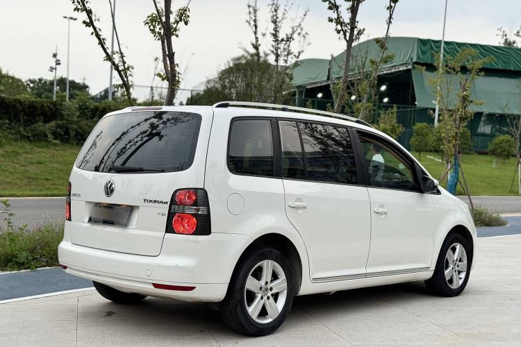 Used Volkswagen Touran 2015 1.4T DSG Comfort Edition 5 Seats
