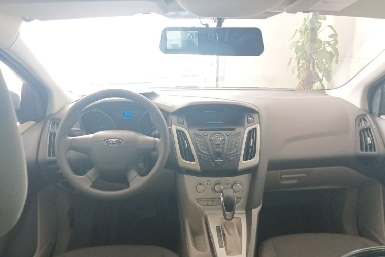 Used Ford Focus 2012 Sedan 1.6L Automatic Comfort Model
