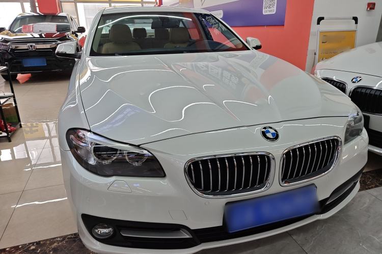 Used BMW 5 Series 2014 525Li Leading Model
