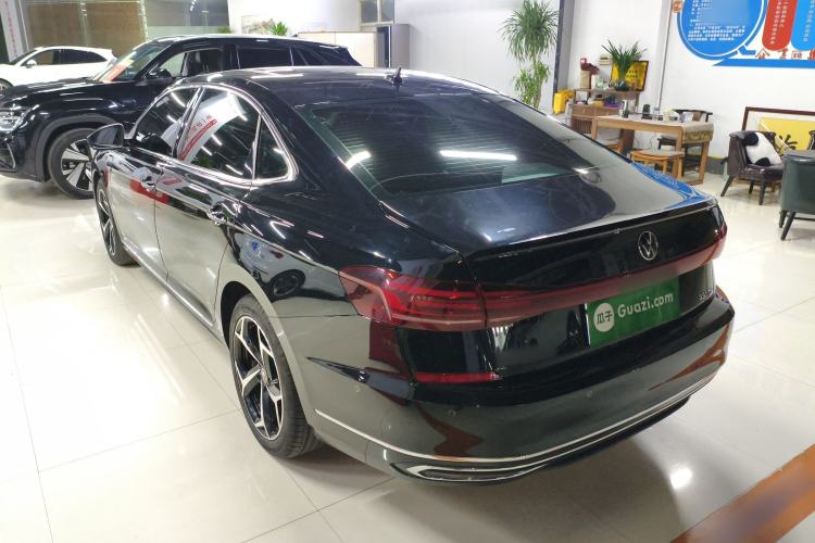 Used Volkswagen Passat 2023 Restyled 330TSI Starry Luxury Edition
