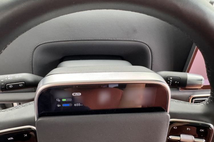 Used Li Auto L8 2023 Pro Model
