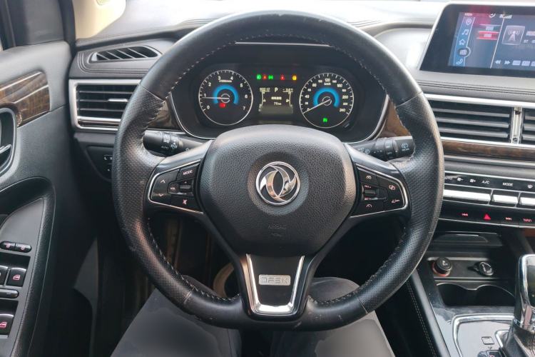 Used Dongfeng Fengon 580 2017 1.5T CVT Smart Style Model
