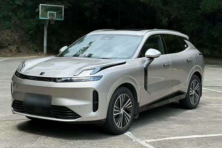 Used Lynk & Co 08 EM-P 2025 120km Long-Range Pro
