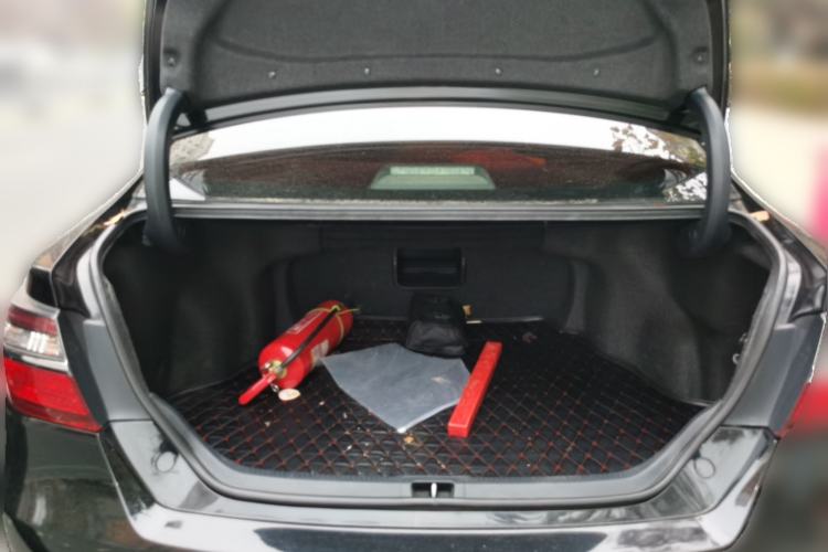 Used Toyota Camry 2015 2.0G Premier Edition
