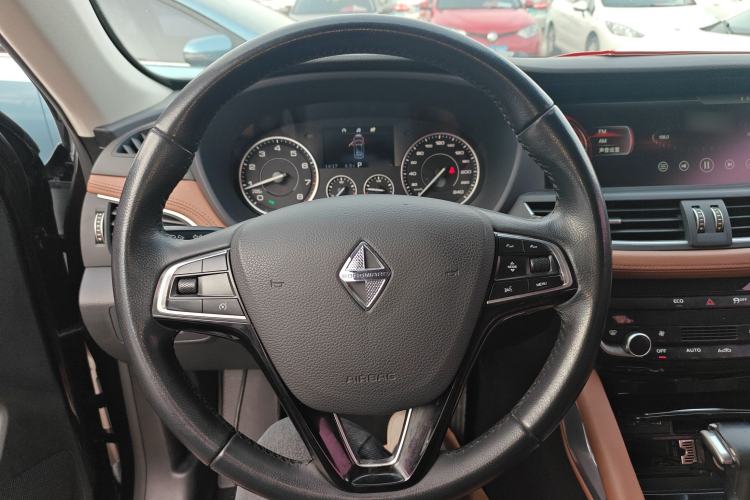 Used BORGWARD BX7 2016 28T Two-Wheel Drive Luxury Version 5 Seats
