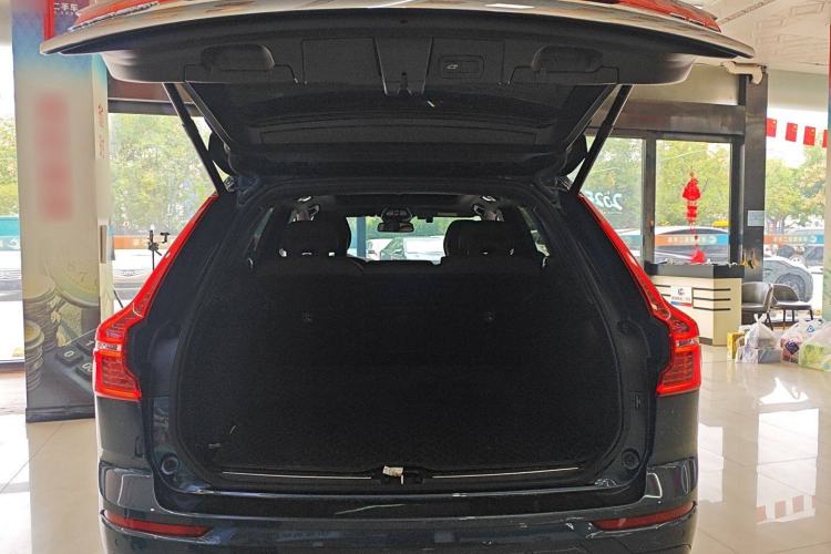 Used Volvo XC60 2023 B5 4x4 Smart Luxury Edition
