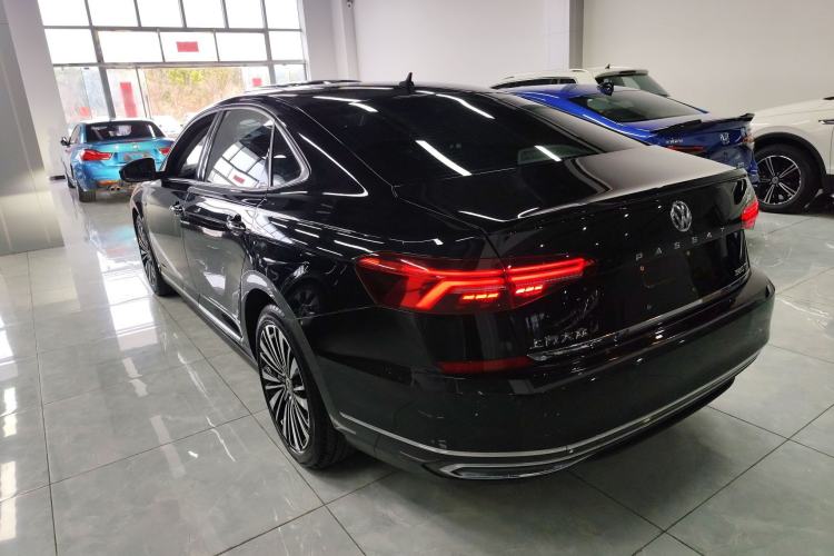 Used Volkswagen Passat 2019 380TSI Luxury Edition China VI Standard
