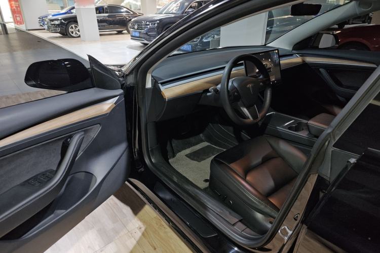 Used Tesla Model 3 2022 Rear-Wheel-Drive Version