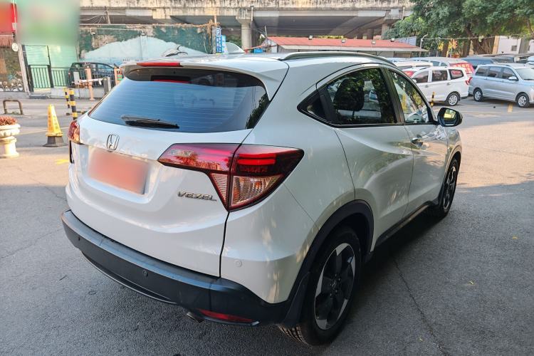 Used Honda Vezel 2015 1.8L CVT 2WD Luxury Model
