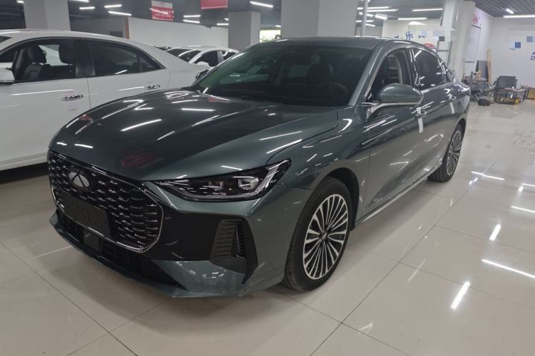 Used Chery Fengyun A8L 2025 1.5 TGDI 145 km Luxury Version