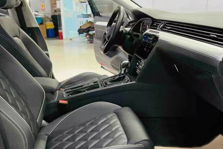 Used Volkswagen Phideon 2018 Revised Version 380TSI Two-Wheel Drive Business Edition